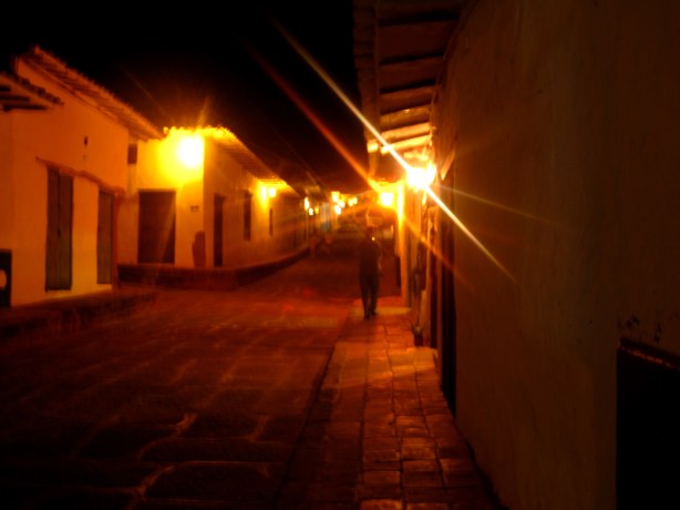 Caminar en Barichara de noche